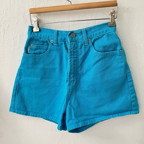 Bongo Vintage Blue Denim High Waisted Mom Shorts Size 5 - Picture 4 of 15